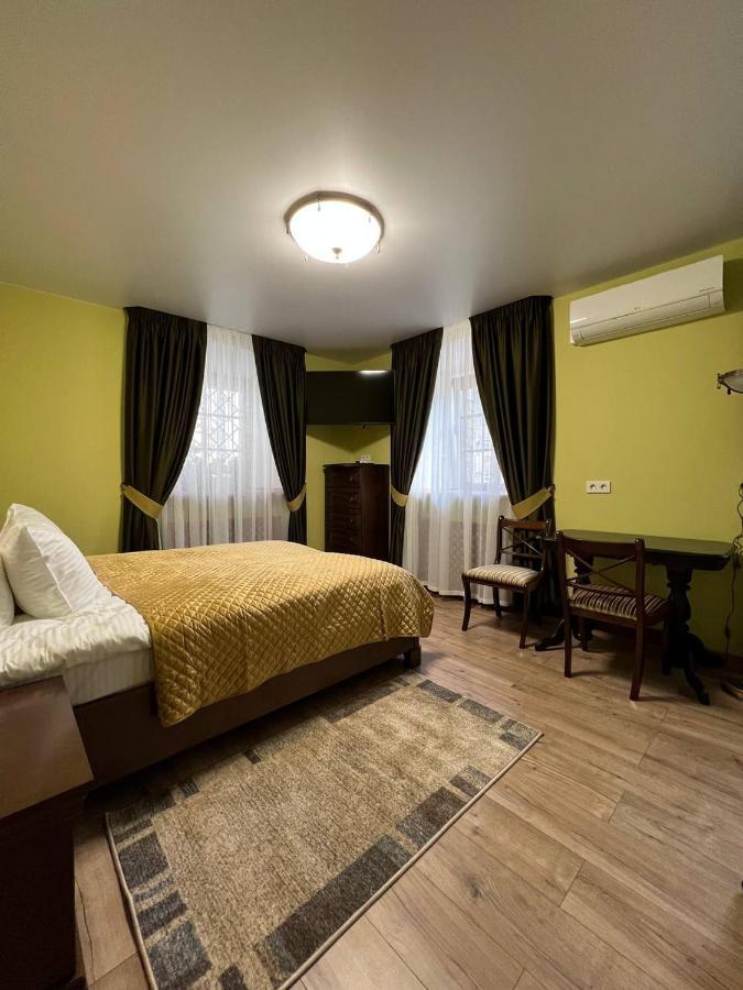 Spadok Hotel Kamianets Podilskyi Bagian luar foto