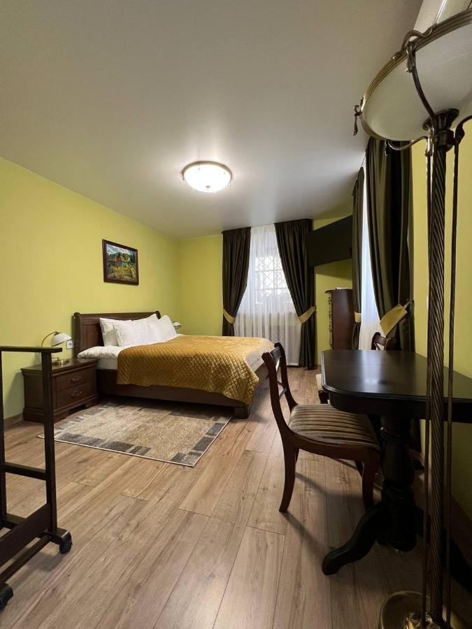 Spadok Hotel Kamianets Podilskyi Bagian luar foto